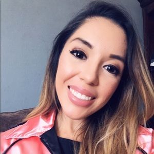 Meet your Posher, Vanessa